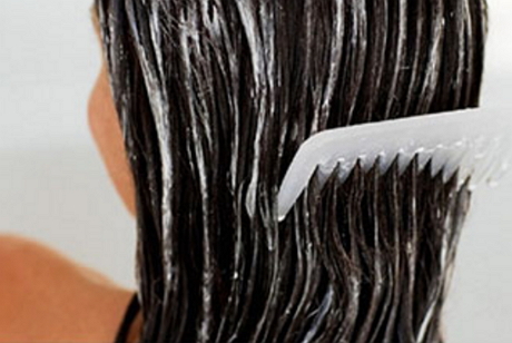 Հրաշալի դիմակ յուղոտ մազերի համար. դադարեցրեք մազաթափությունն ու արագացրեք մազերի աճը