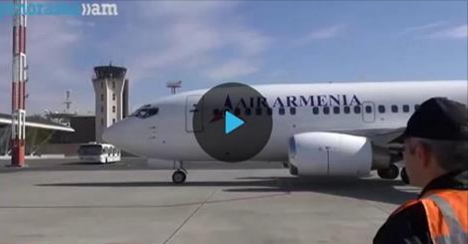 «Հարսնացուն Ռոստովից». Նրանց հարսանիքը սկսեց «Էյր Արմենիա»-ի ինքնաթիռում (Տեսանյութ)