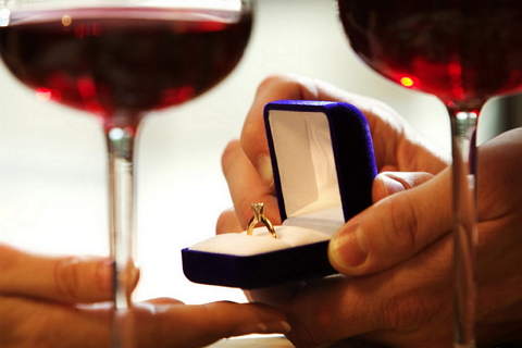 Ամուսնության առաջարկ անելու 13 ինքնատիպ եղանակ