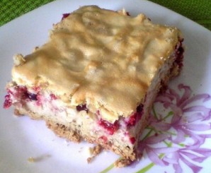 Խնձորով և սալորով կարկանդակ